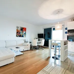 veduta-luxury-apartments.splithotels.org/
